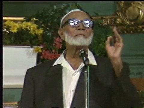Ahmed deedat (Jésus est-il Dieu ?) -06