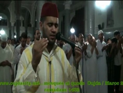 دعاء ختم القرآن ليلة السابع والعشرين من رمضان 1432 / بمسجد القدس بوجدة ( مدينة المساجد ) المملكة المغربية للمقريء يحيى احسايني