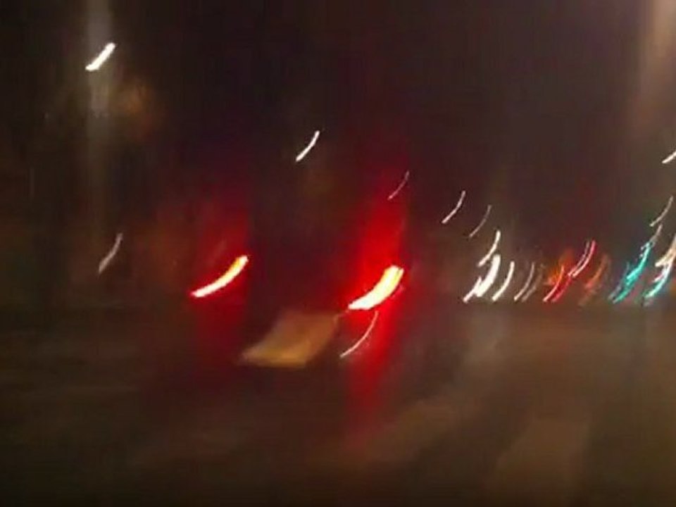 les tarés ! monte dans la caisse !