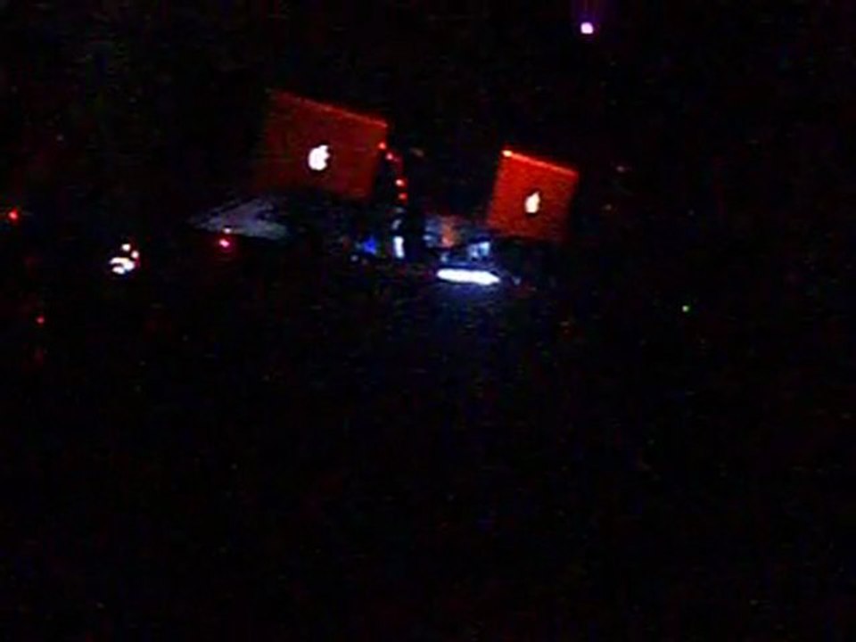 MAJOR LAZER DJ FROM NYC PULL UP HK SEPT 2ND 2011