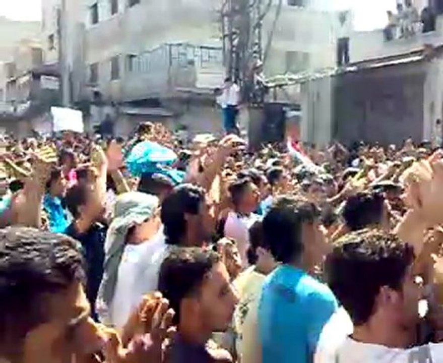 Peaceful Demonstration Against Assad in Albayada , Homs , Syria 2 حمص حي البياضة جمعة الموت ولا المذلة 02-09-2011