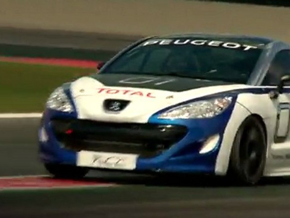 Présentation de la RCZ Racing Cup de chez PEUGEOT SPORT