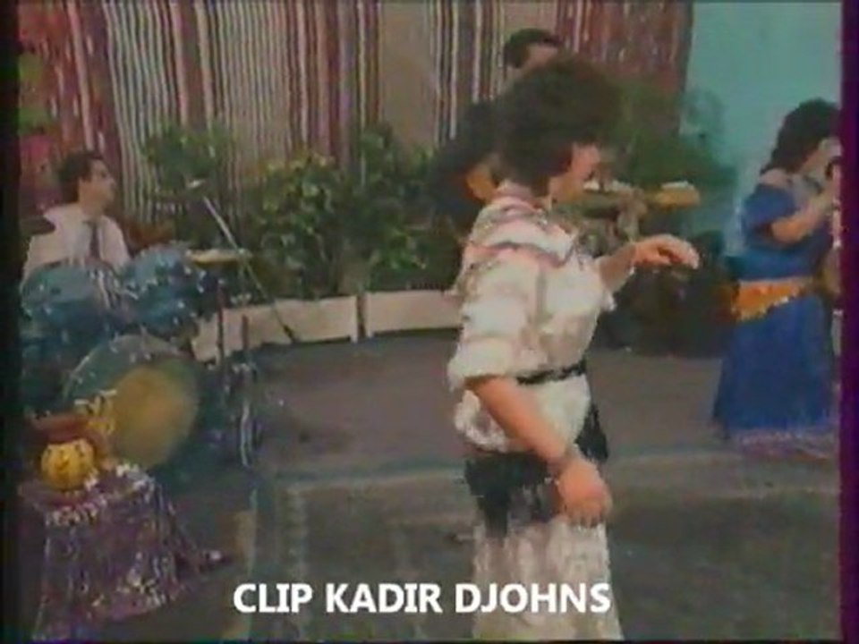CLIP KABYLE 1989 MOUSSA KARBACHE ( TABRATS)