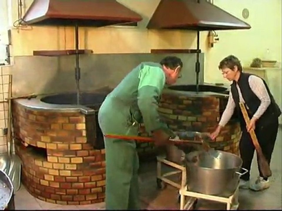 La fabrication de l'huile de noix