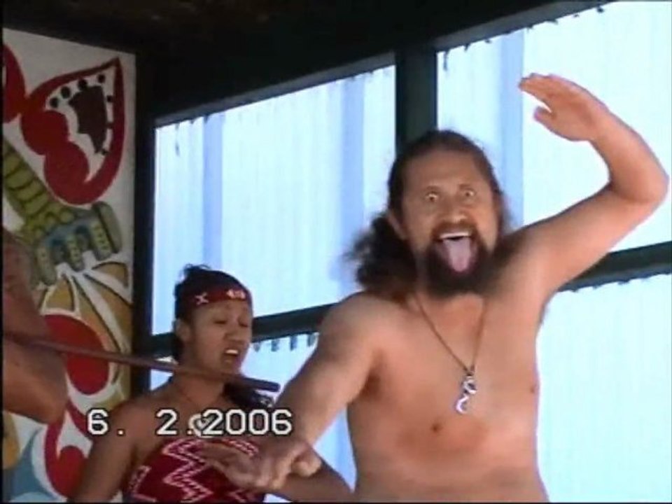HAKA MAORI ...NOUVELLE ZELANDE