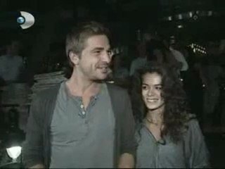 ENGIN ALTAN DÜZYATAN, ÖZGE ÖZPİRİNÇCİ'YE EVLENME TEKLİFİ Mİ ETTİ? (cansizkus.com)