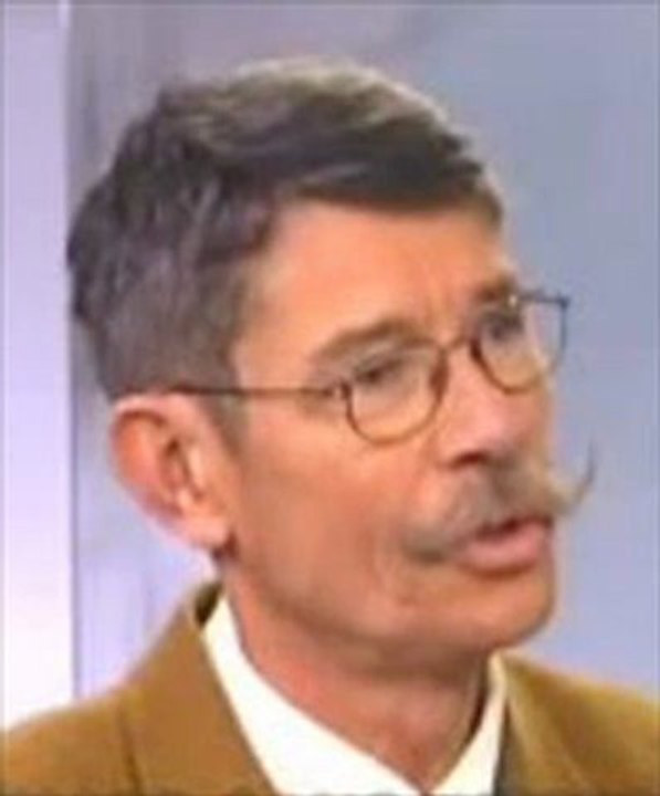 Bernard Lugan:  Vol du Kosovo 2/2