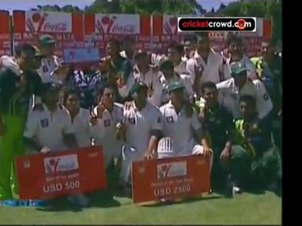 Pakistan complete seven-wicket win