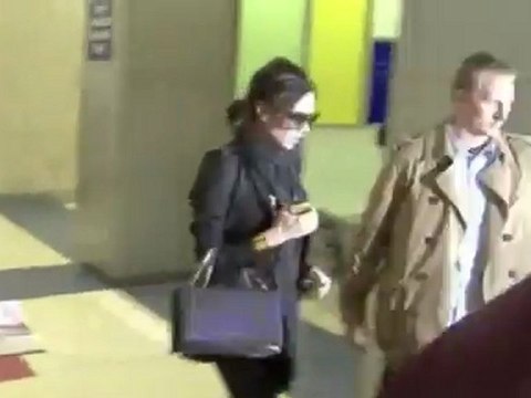 Victoria Beckham Back to Heels on a Day Out with Harper