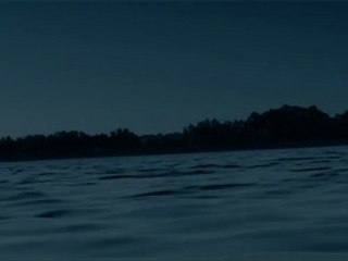 comme s'il neigeait des pierres noires