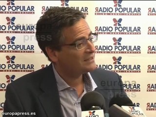 PP: "ETA tiene las pistolas debajo de la mesa"