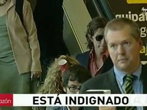 Entrevista a Nicolas Vallejo-Najera. TV española habla sobre el lanzamiento de Me Gustas Tanto, sencillo de Paulina Rubio.