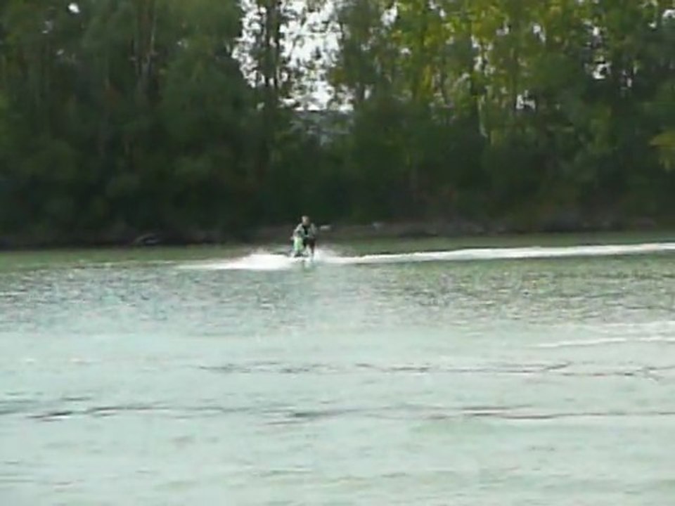 Découverte du jet à bras