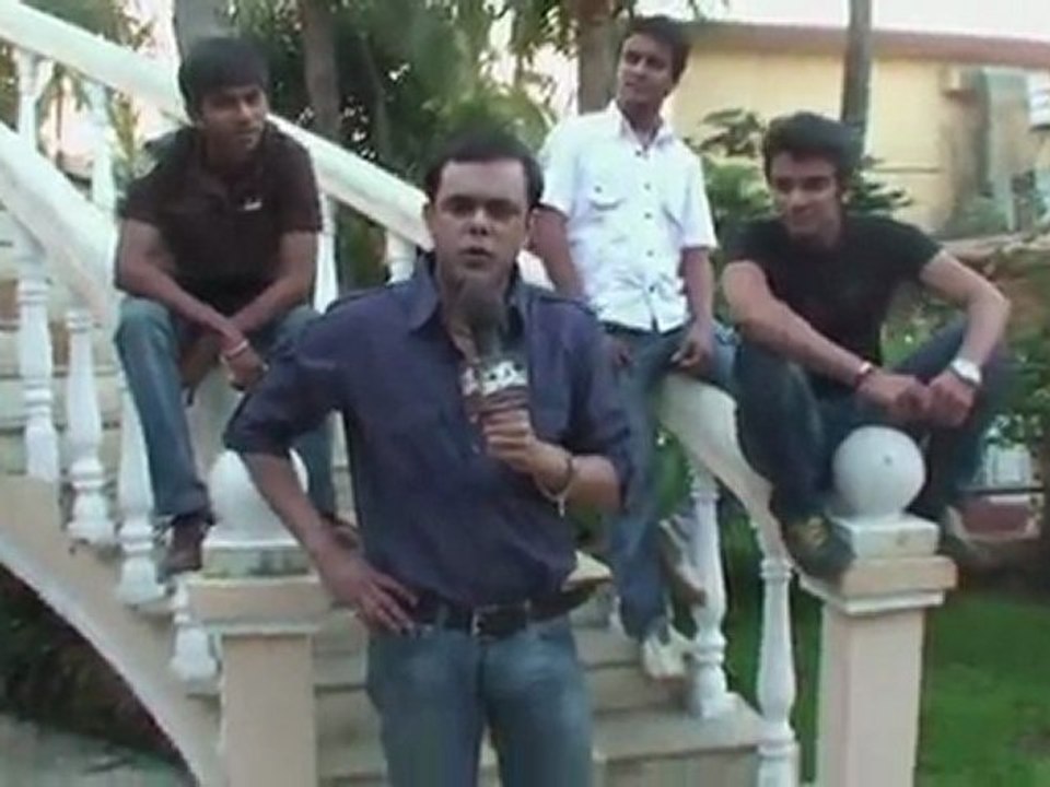 Comedy Show Jay Hind! Public & Republic (hilarious video)