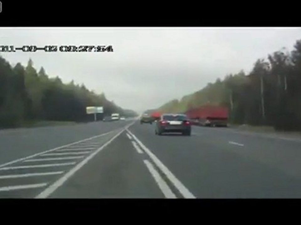 Idiot SUV-Fahrer - Gummi Einschnürung - Ursachen Unfall