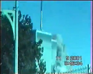 11 Septembre 2001 : images inédites de l'impact du premier avion sur le WTC