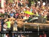 Thousands gather in Lisbon Cart race - no comment