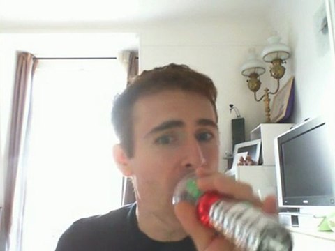 Wiwi égratigne lovin' out of nothing