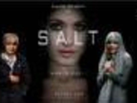 Comedy Show Jay Hind! Savita bhabhi Shows Off Her New Look