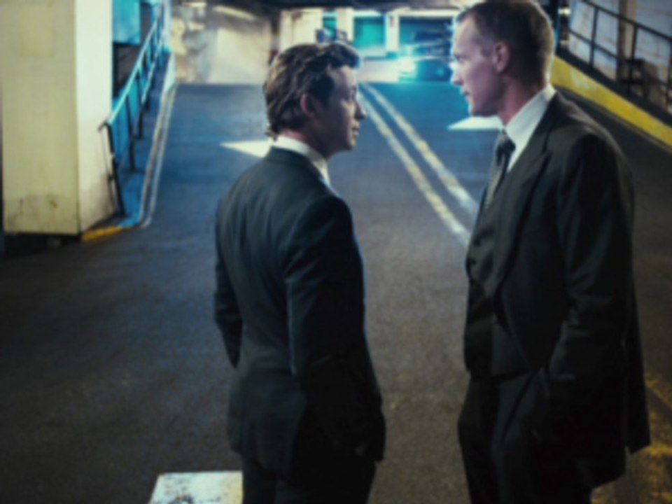 Margin Call - Tráiler español. Leña a la hoguera financiera