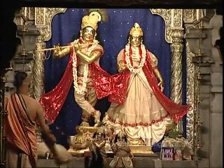 Mangala Arati at ISKCON Bangalore