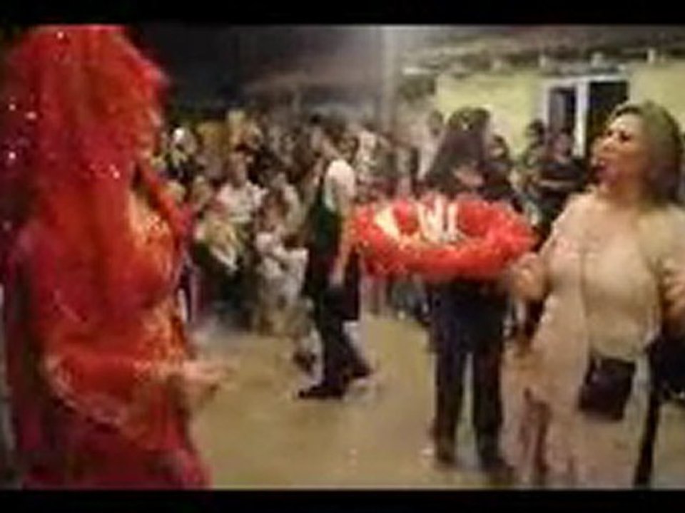 MUTLULUKLAR DİLİYORUZ