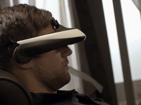 Sony Head Mounted Display Personal 3D Viewer HMZ-T1 - Trailer