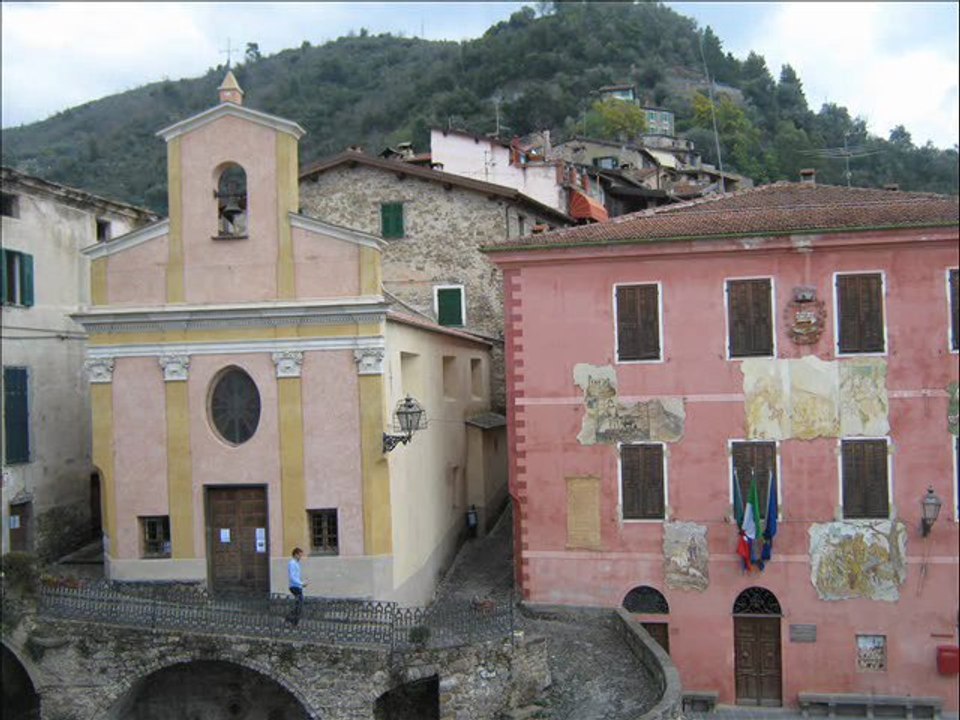APRICALE, centro Storico e Museo da Hotel Lucciola
