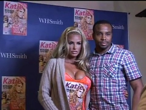 Katie Price uses new mag to slam Cheryl Cole's dress sense