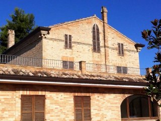 Fermo Villa in posizione panoramica