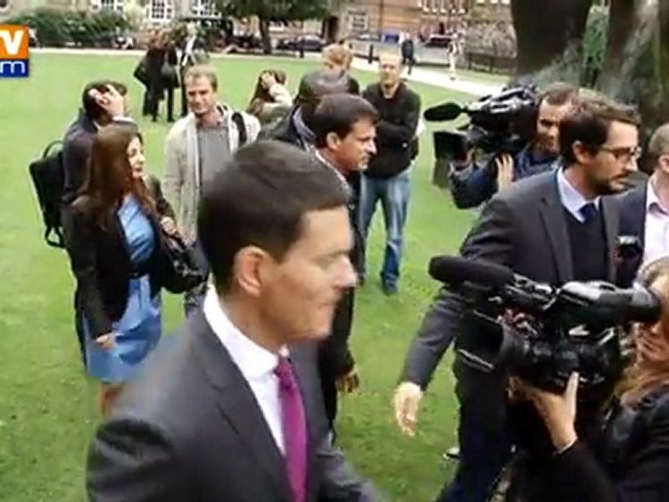Manuel Valls à Tottenham pour évoquer les émeutes