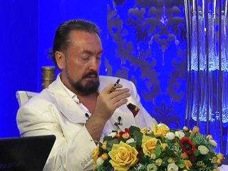 Ankebut Suresi'nden açıklamalar Gerici; gerçeği Kuran'ın güzelliklerine çekmez, putun çirkinliklerine çeker.