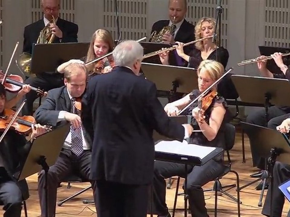 1/4 F. Schubert - Symphonie Nr. 2 Wiener KammerOrchester/P. Entremont