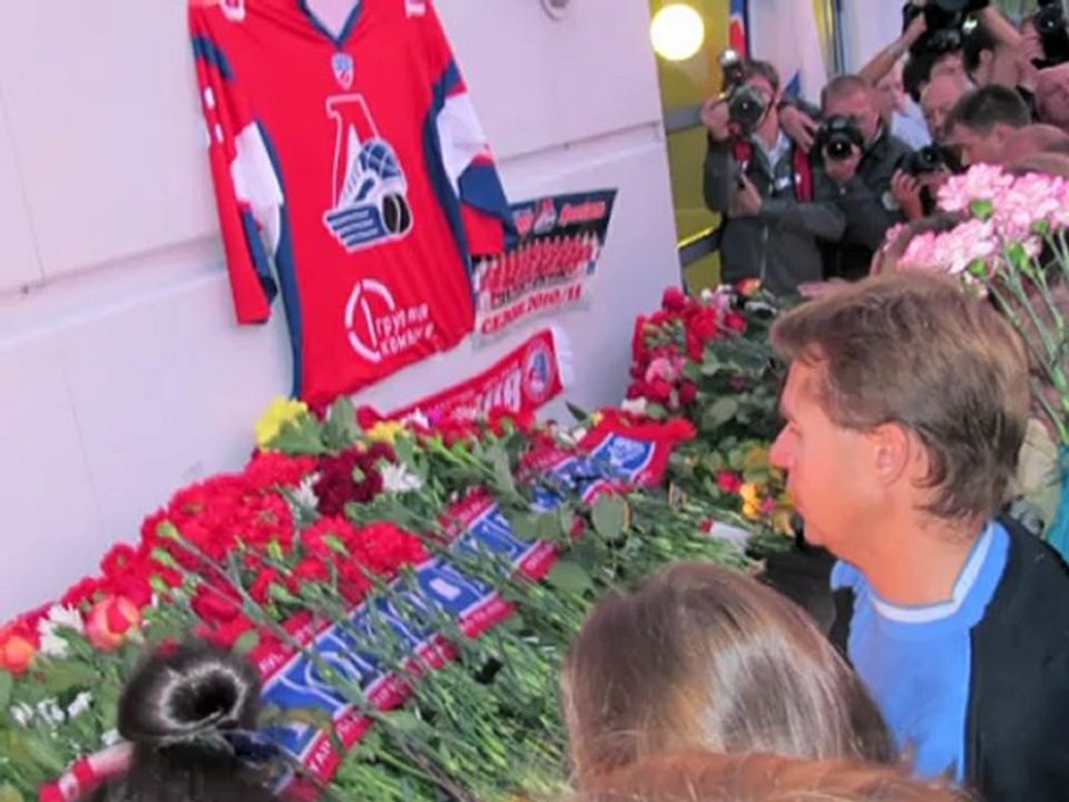 Absturz: Deutscher Eishockey-Star rast mit Team in den Tod
