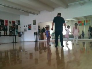 Ninon: tout premier cours de danse