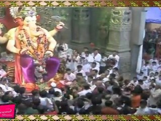 Amitabh Bachchan Laal Baag Ganpati Pooja   02