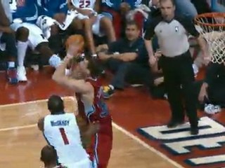 Blake Griffin's 360 Layup