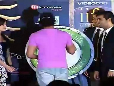 Hot Diya Mirza & Hrithik Roshan At IIFA Awards 2011Nominations Announcement