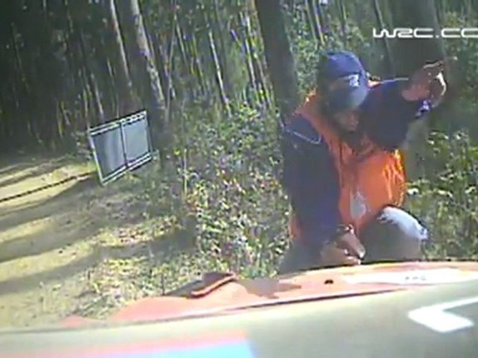 Novikov fuera de la pista en el shakedown