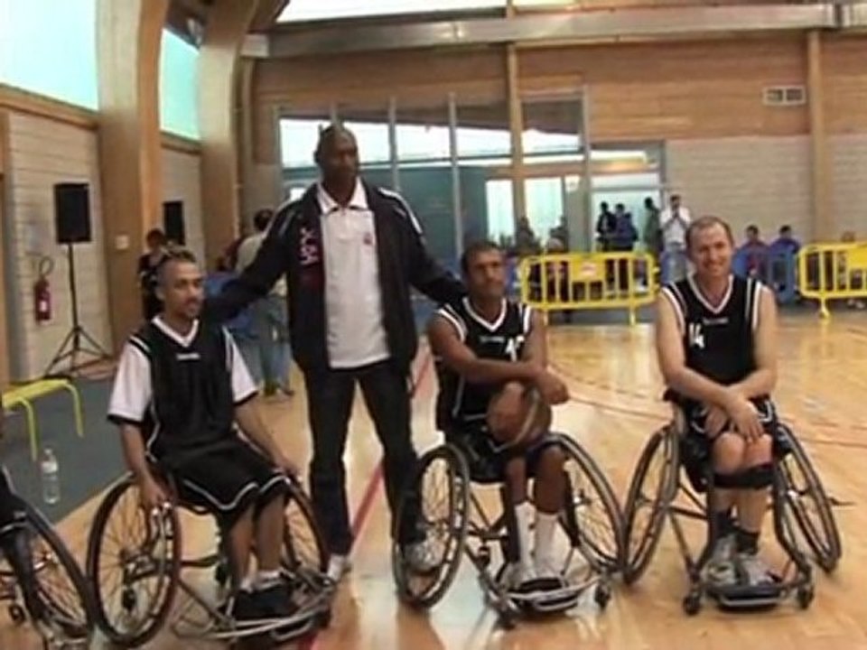 Gymnase Régis Racine de Drancy : Inauguration du 7 septembre 2011