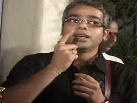 Shashant Shah Director Of Chalo Dilli Praises Sexy Lara Dutta