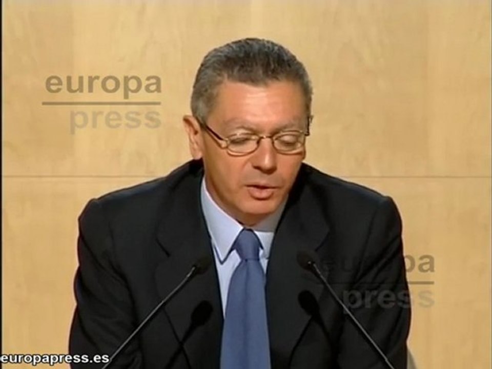 Gallardón pide ejercicio de solidaridad a profesores