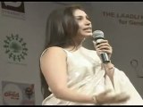 Rani Mukharji Looks Killer Sexy  In White Saree At Laadli National Media Awards