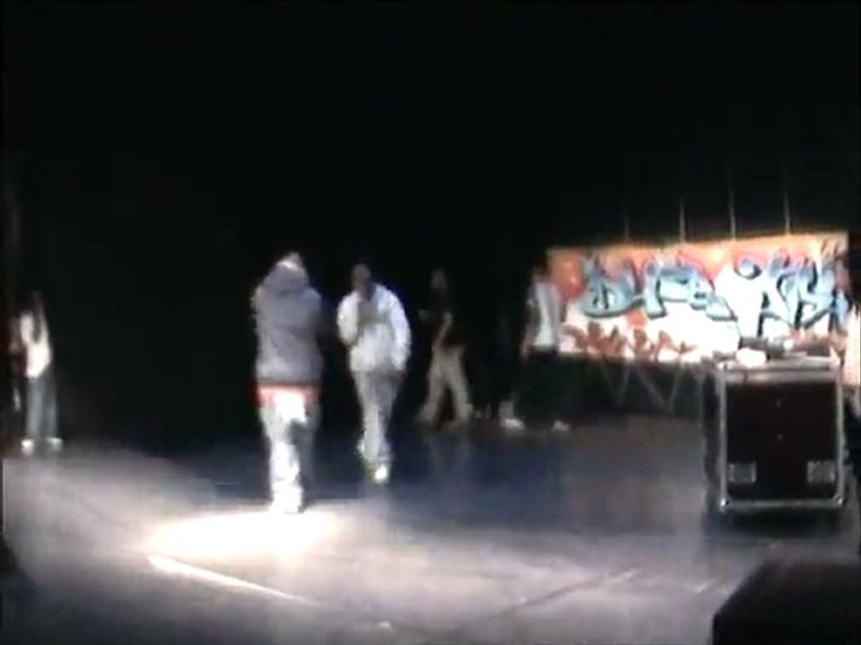 Soirée Blue Jam organisée à Montargis le 05/11/2005 -  Rap - Groupe Manigance - Extrait du concert