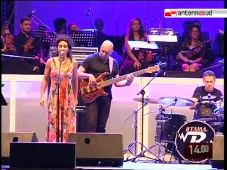 TG 03.08.10 "Gran Galà dei Trulli", sul palco Autieri, Toquinho, Arbore e Proietti