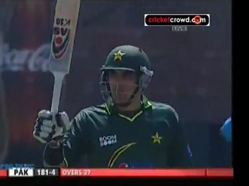 Pakistan hold nerve in tense finish
