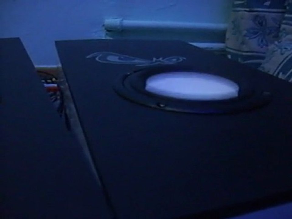 sinirLi subwoofer < benim ;) > 2