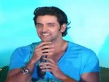 A Jornalist Goes Gaga Over Hrithiks Body While Zindagi Na Milegi Dobara's Digital Promo Launch