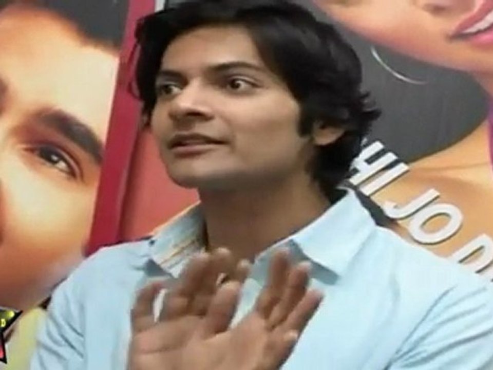 Always Kanhi Kabhi stars Ali & Very Beautiful Giselle Say Shahruk Khan Is A thorough Gentlerman