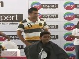 Zaheer Khan & Nisaba Godrej Colours The Hair & Participate In The Record Attempt